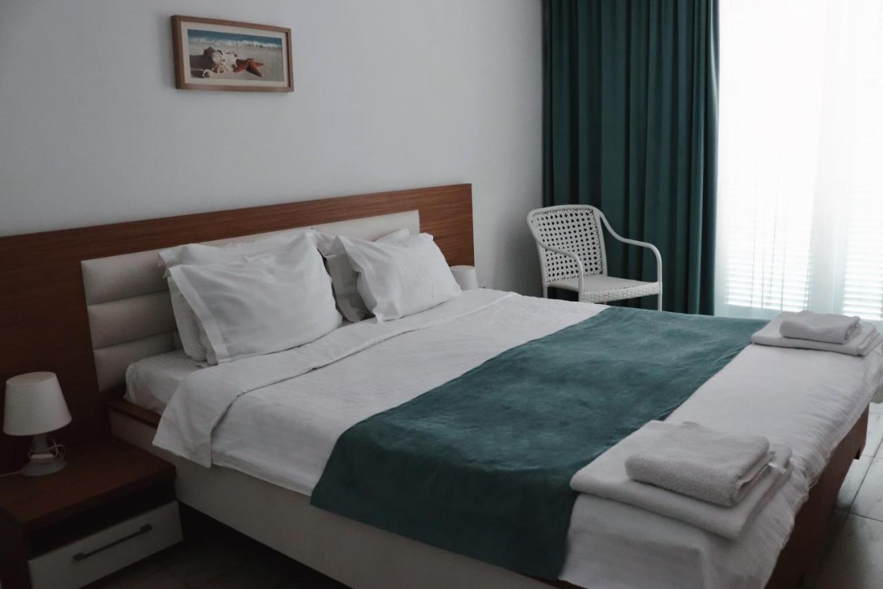 Hotel Victory ママイア エクステリア 写真